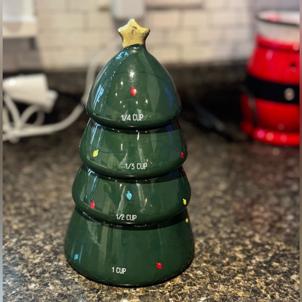 Holiday Tree Measuring Cups Set - Green